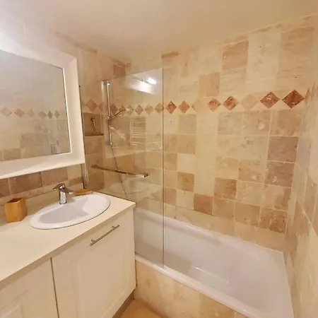 Le Sarment - F3 Luxury With Pool *